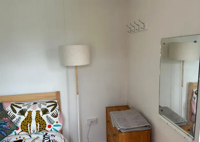 Mini Cabin In Zone 2
